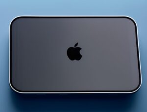 Apple’dan konsept tasarımcıya ikaz: Çok gerçekçi!