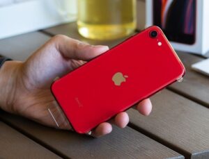 Daha telefon tanıtılmadı! iPhone SE 4 kılıfı ortaya çıktı