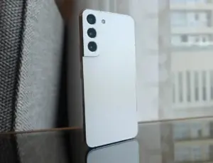 Galaxy S22 serisi için 42 güvenlik açığını gideren yeni güncelleme!
