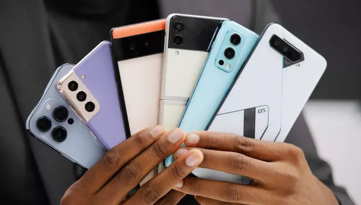 Kullanıcılar yorumladı: İşte en gereksiz telefon özellikleri!