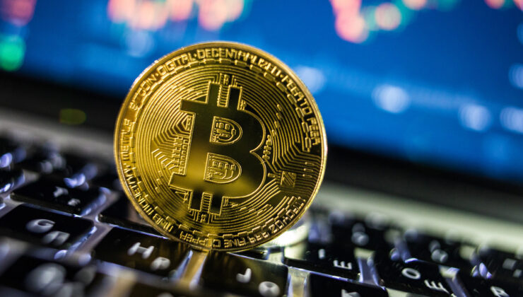 Yatırımcılar memnun: Bitcoin bir kere daha rekor tazeledi!