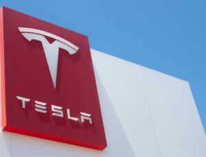 Tesla Ölümlü Otopilot Kazası için 243 Milyon Dolar Ödeyecek!