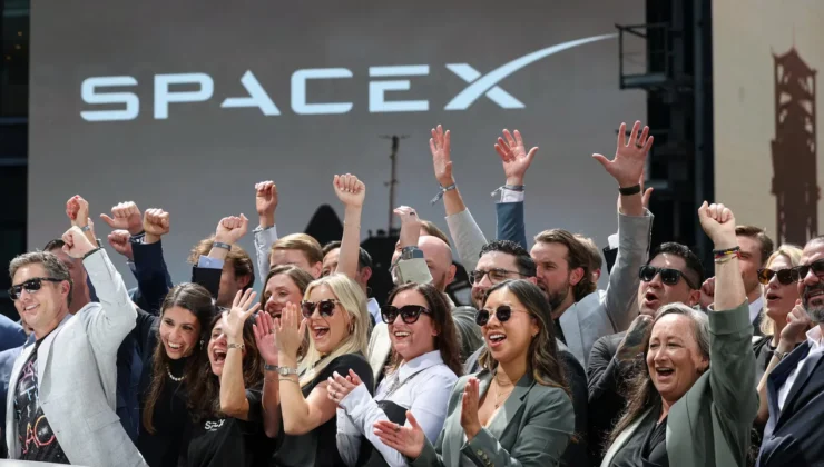 SpaceX Borsaya Rekorla Giriş Yaptı