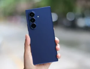 Galaxy Z Fold 8 Ultra’ya Çinli Rakip