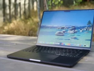 MacBook Pro Tasarımı Yenileniyor
